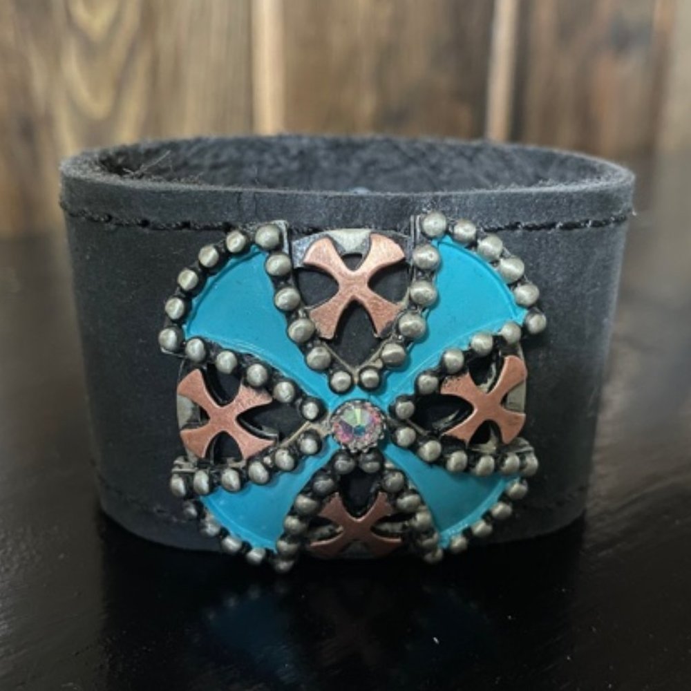 Augus Silversmith Leather Cuff Cross Bracelet